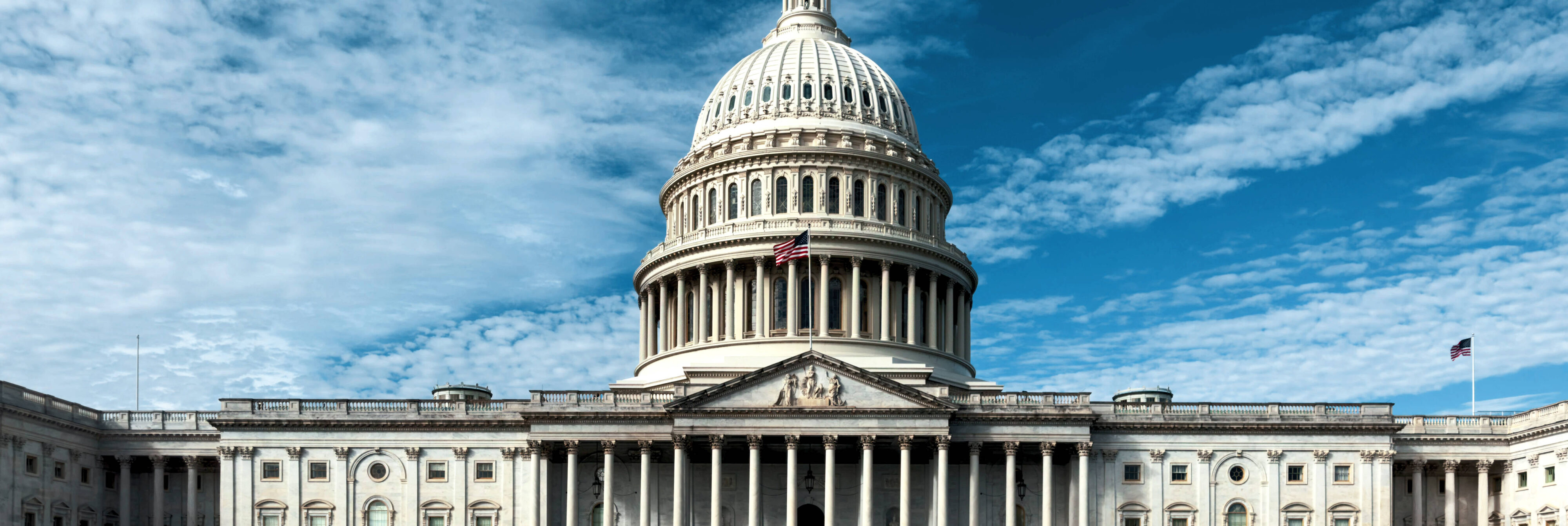 Gripe aviar. Administración Trump. Vacunas contra el virus H5N1 en humanos. Capitolio.