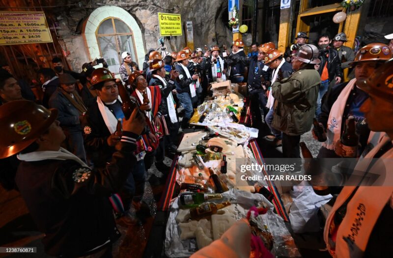 Pachamama. Wilancha. Prevost. Bergoglio. Sínodo amazónico. Bolivia. Minas.