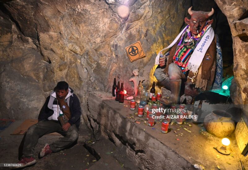 Pachamama. Wilancha. Prevost. Bergoglio. Sínodo amazónico. Bolivia. Minas.