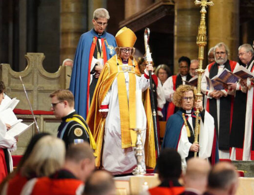 El Antipapa Robert Prevost a la arzobispa de Canterbury: «Somos hermanos y hermanas en Cristo» (26 mar.2026). https://alfayomega.es/el-papa-a-la-arzobispa-de-canterbury-somos-hermanos-y-hermanas-en-cristo/